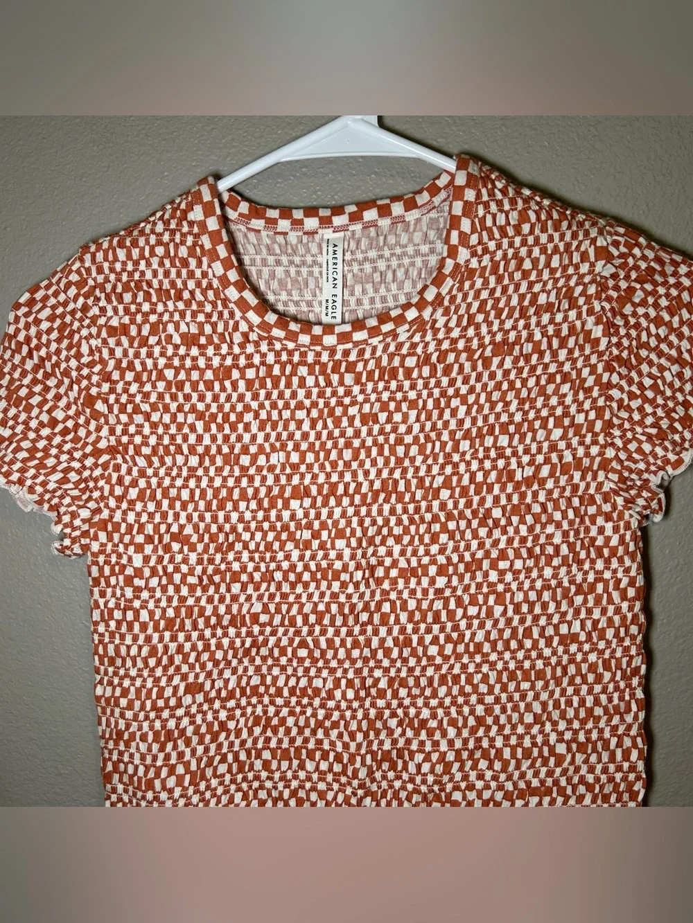 NEW American Eagle Checkered Smocked Short Sleeve T Shirt Women’s Size Medium